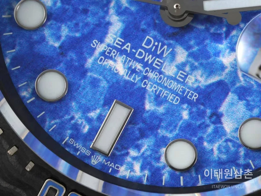 롤렉스 씨드웰러 DiW 카본파이버 블랙다이얼 오토매틱 43mm 블루 나일론 스트랩 블랙 베젤