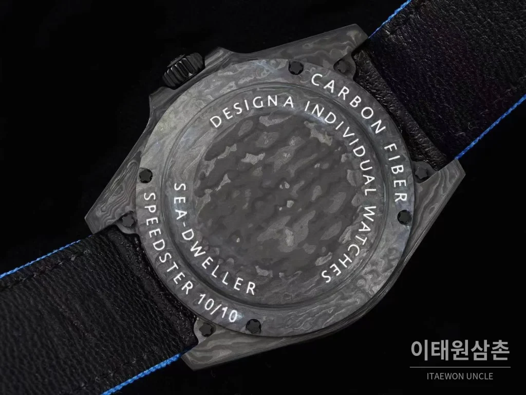 롤렉스 씨드웰러 DiW 카본파이버 블랙다이얼 오토매틱 43mm 블루 나일론 스트랩 블랙 베젤
