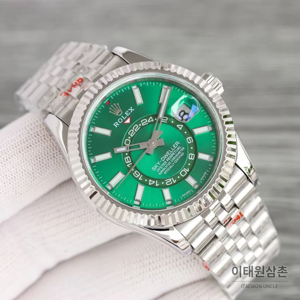 롤렉스 스카이드웰러 904L스틸 블루다이얼 애뉴얼캘린더 듀얼타임 오토매틱 42mm 스틸 브레이슬릿