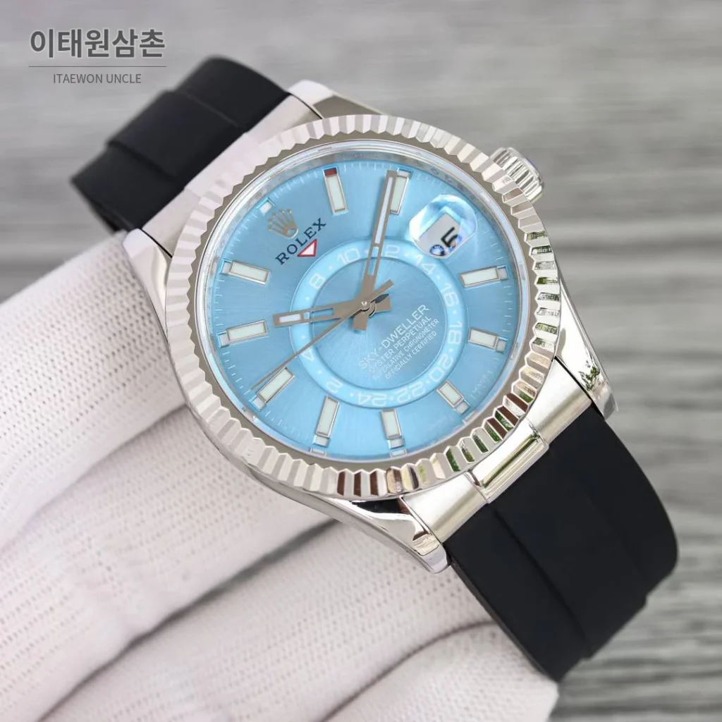 롤렉스 스카이드웰러 904L스틸 블루다이얼 애뉴얼캘린더 듀얼타임 오토매틱 42mm
