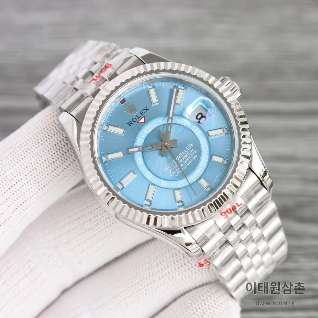 롤렉스 스카이드웰러 904L스틸 블루다이얼 애뉴얼캘린더 듀얼타임 오토매틱 42mm 스틸 브레이슬릿