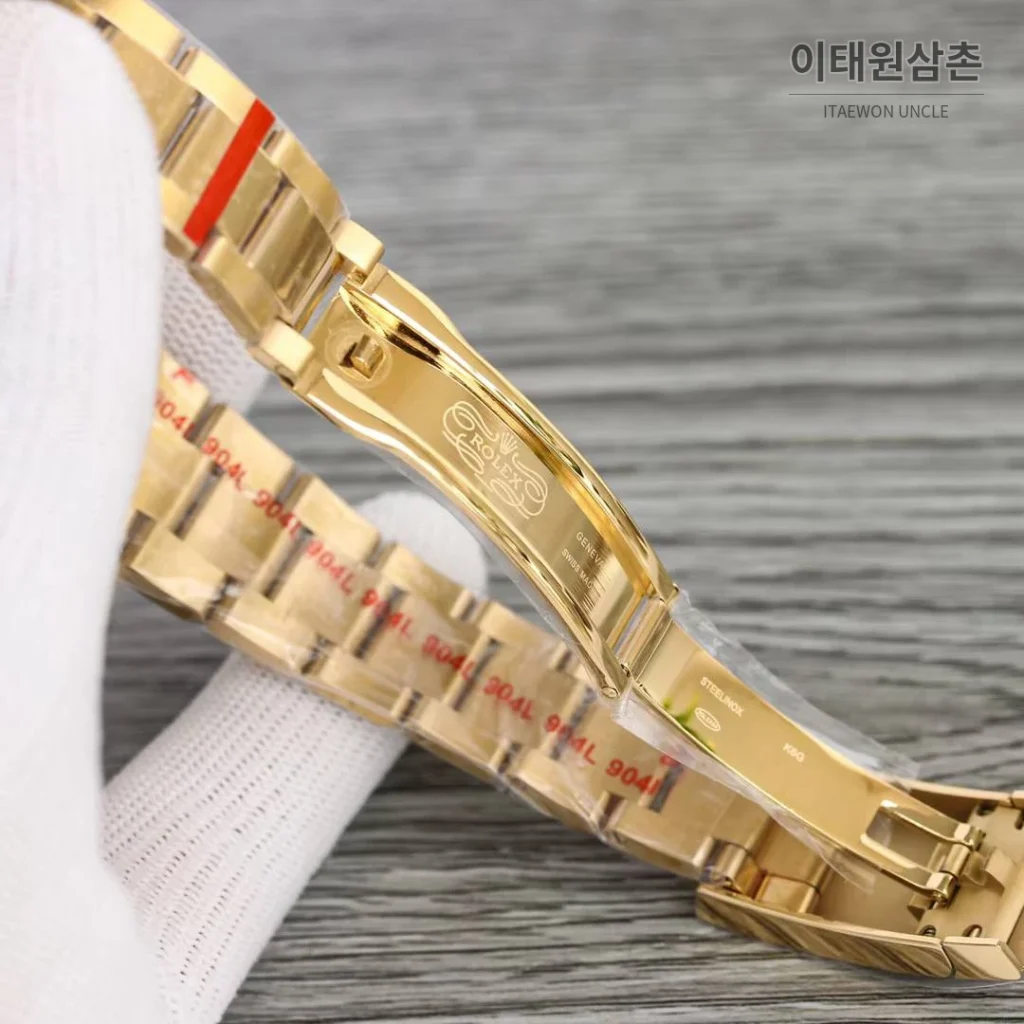 롤렉스 스카이드웰러 904L스틸 블루다이얼 애뉴얼캘린더 듀얼타임 오토매틱 42mm 골드 브레이슬릿