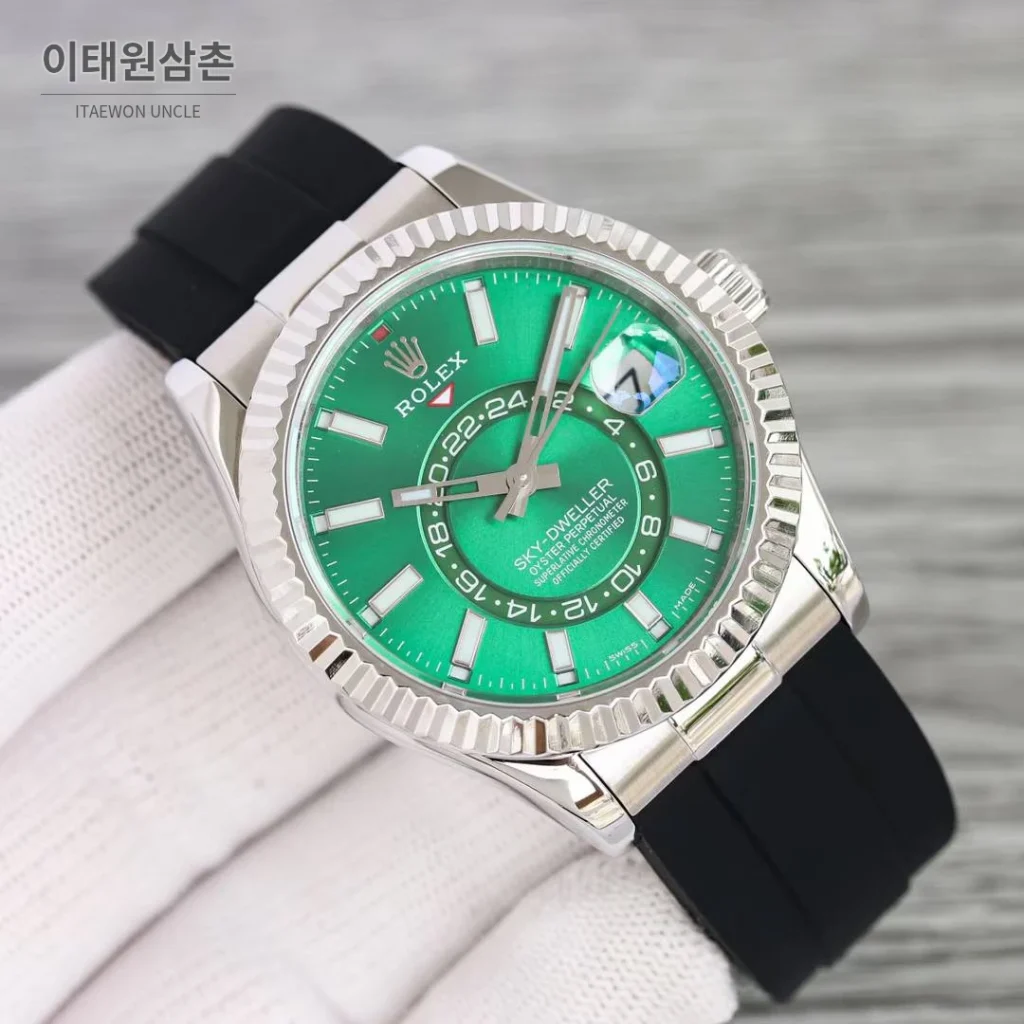 롤렉스 스카이드웰러 904L스틸 블루다이얼 애뉴얼캘린더 듀얼타임 오토매틱 42mm