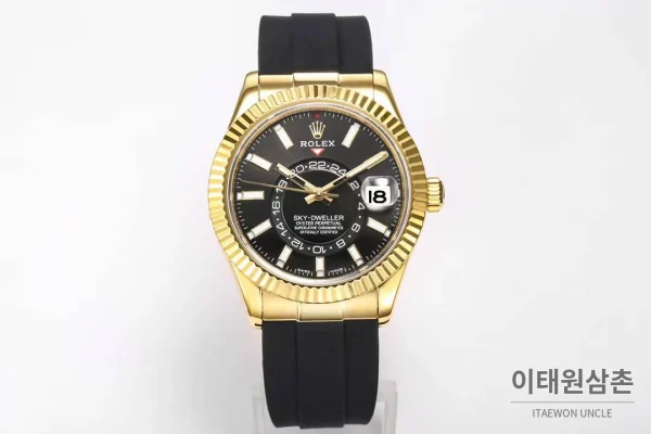 롤렉스 스카이드웰러 애뉴얼 캘린더 GMT 오토매틱 42mm (3) 롤렉스 스카이드웰러 애뉴얼 캘린더 GMT 오토매틱 42mm 블랙 다이얼 블랙 러버 스트랩