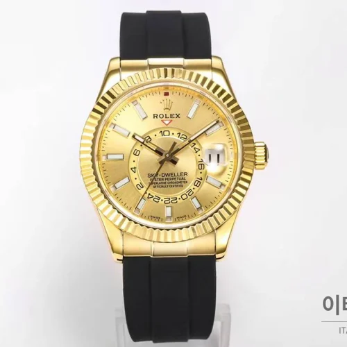 롤렉스 스카이드웰러 애뉴얼 캘린더 GMT 오토매틱 42mm 샴페인 다이얼 블랙 러버 스트랩