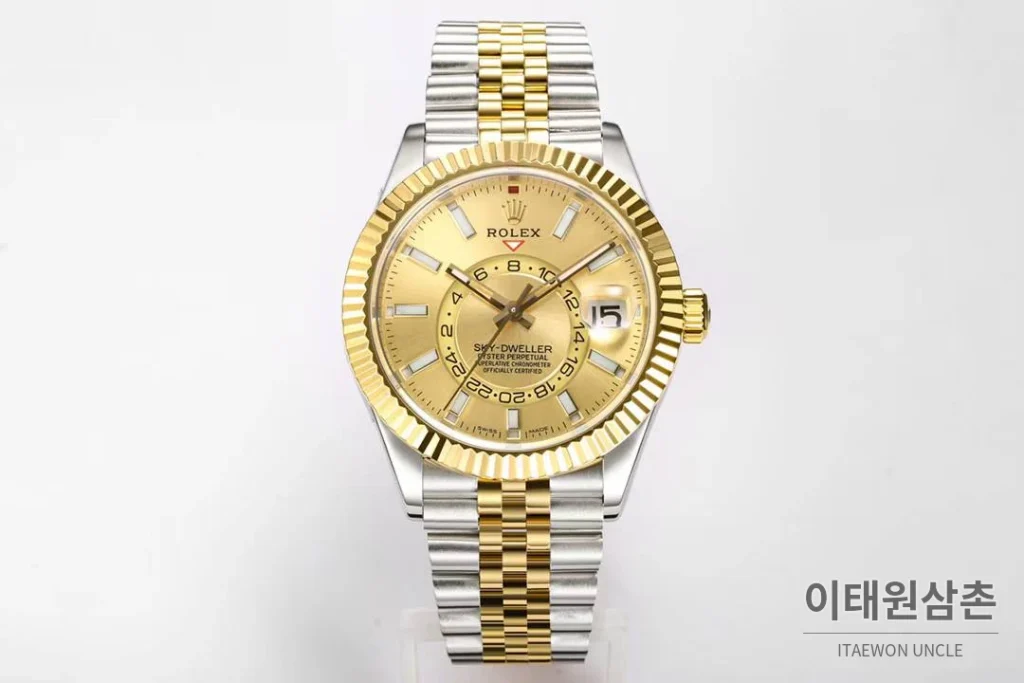 롤렉스 스카이드웰러 애뉴얼 캘린더 GMT 오토매틱 42mm 샴페인 다이얼 투톤 브레이슬릿
