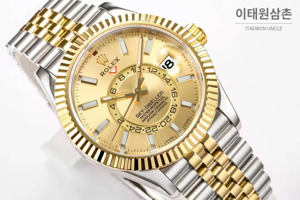 롤렉스 스카이드웰러 애뉴얼 캘린더 GMT 오토매틱 42mm 샴페인 다이얼 투톤 브레이슬릿