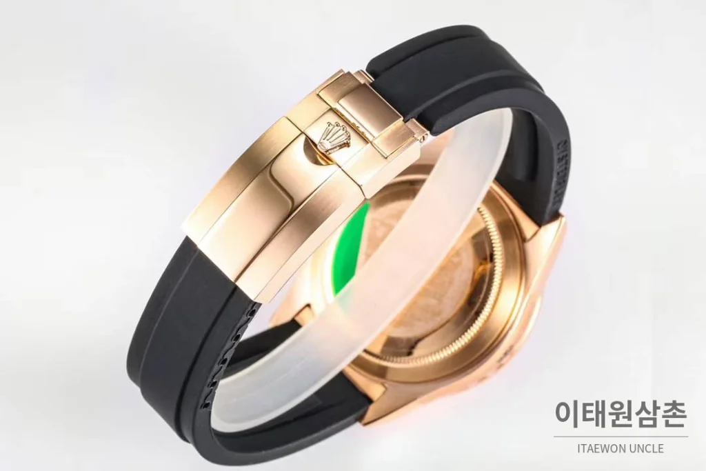 롤렉스 스카이드웰러 애뉴얼 캘린더 GMT 오토매틱 42mm 그레이 다이얼 블랙 러버 스트랩