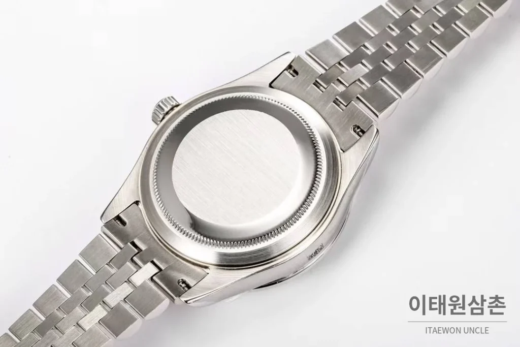 롤렉스 스카이드웰러 애뉴얼 캘린더 GMT 오토매틱 42mm 샴페인 다이얼 스틸 브레이슬릿