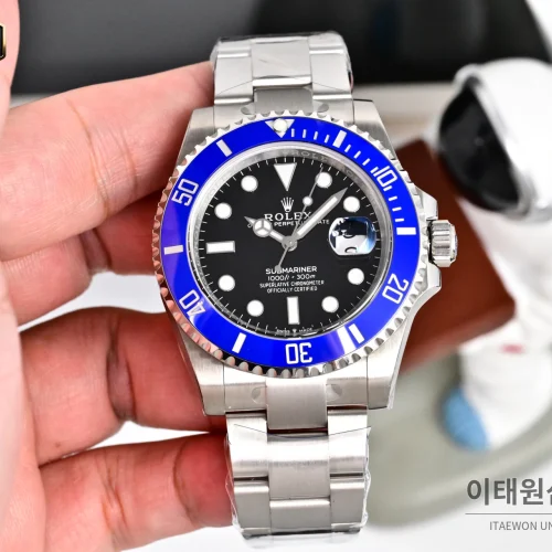 롤렉스 서브마리너 41 904L 스틸/세라믹베젤 오토매틱 41mm 블랙 다이얼 스틸 브레이슬릿