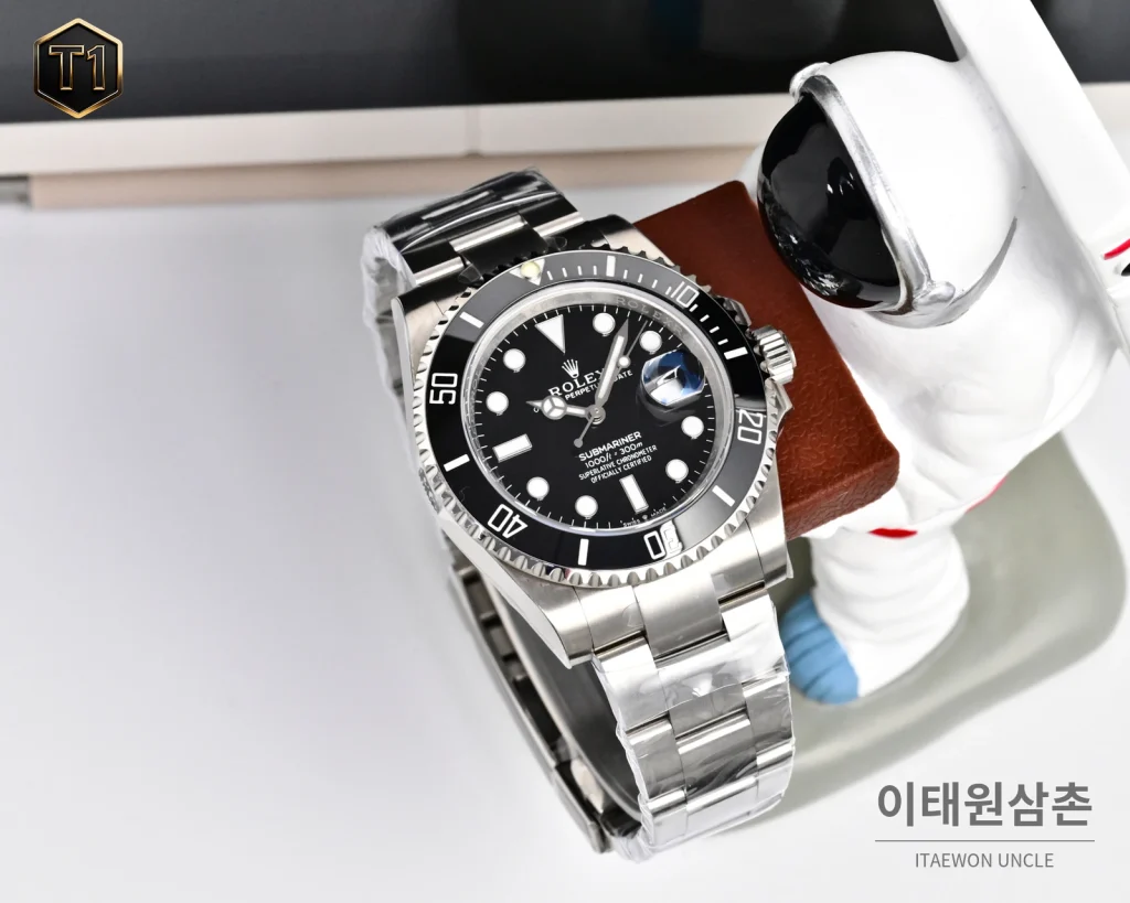 롤렉스 서브마리너 41 904L 스틸/세라믹베젤 오토매틱 41mm 블랙 다이얼 스틸 브레이슬릿