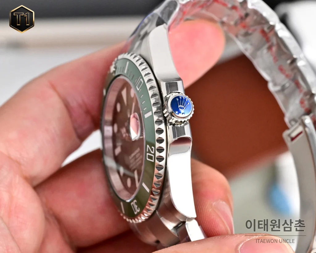 롤렉스 서브마리너 41 904L 스틸/세라믹베젤 오토매틱 41mm 블랙 다이얼 스틸 브레이슬릿