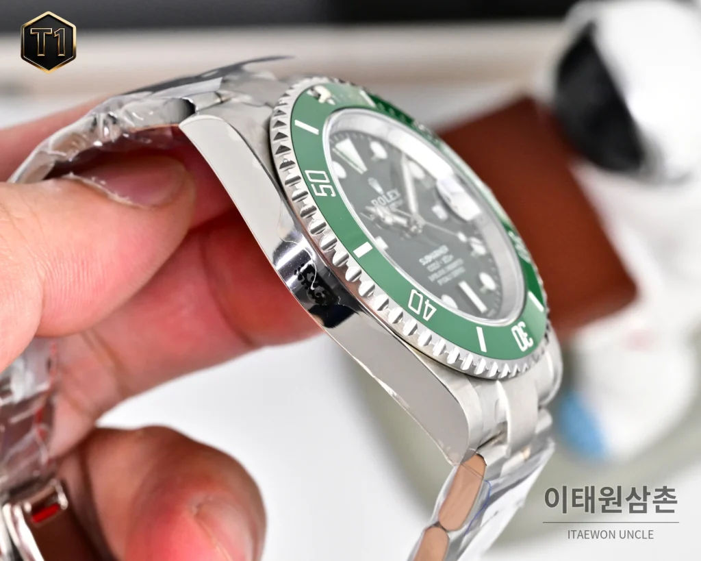 롤렉스 서브마리너 41 904L 스틸/세라믹베젤 오토매틱 41mm 블랙 다이얼 스틸 브레이슬릿