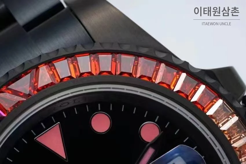 롤렉스 서브마리너 904L스틸 블랙다이얼 레인보우베젤 오토매틱 40mm 세라믹 브레이슬릿