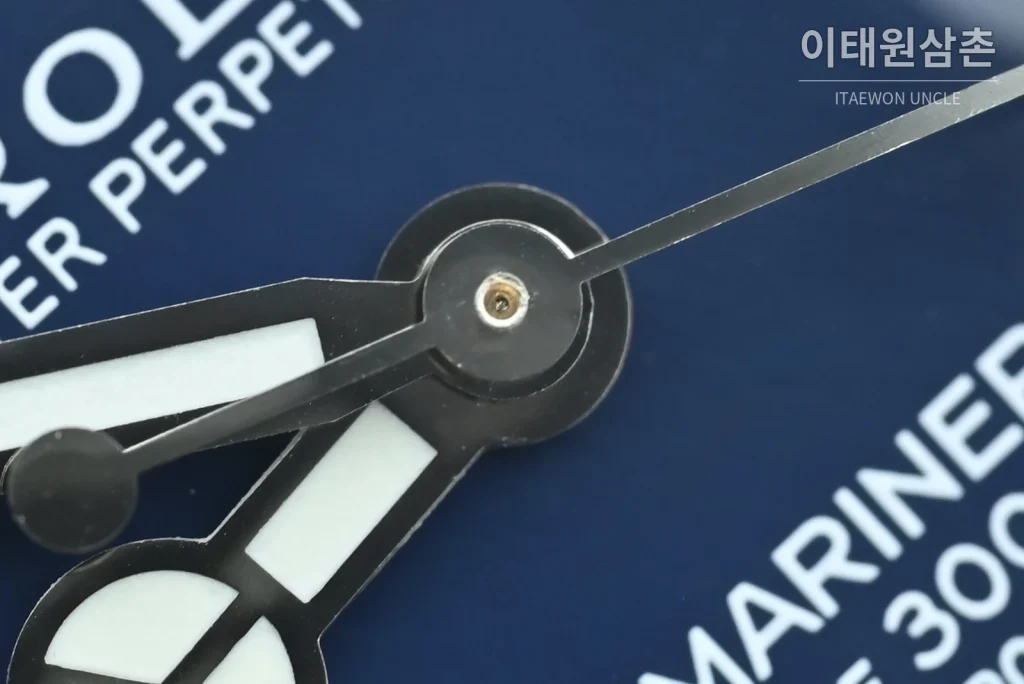 롤렉스 서브마리너 오토매틱 40mm 네이비 다이얼