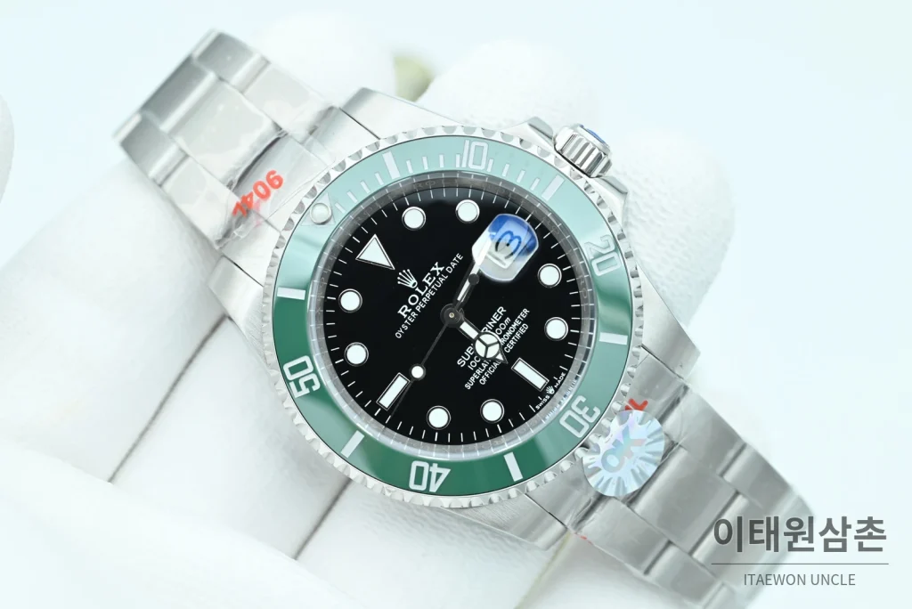 롤렉스 서브마리너 데이트 3세대 스타벅스 블랙다이얼 그린베젤 오토매틱 41mm