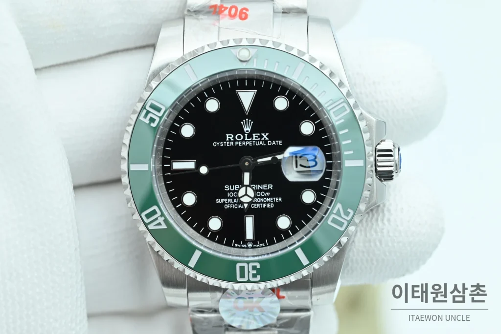 롤렉스 서브마리너 데이트 3세대 스타벅스 블랙다이얼 그린베젤 오토매틱 41mm