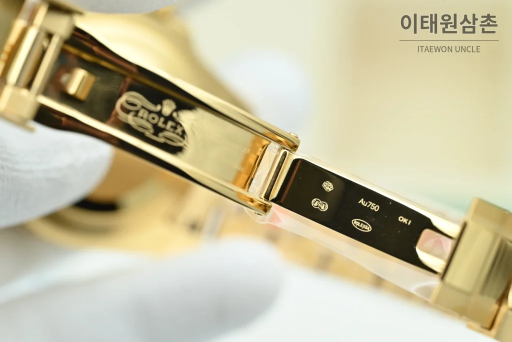 롤렉스 서브마리너 데이트 옐로우골드 블랙다이얼 오토매틱 OK펙토리 41mm