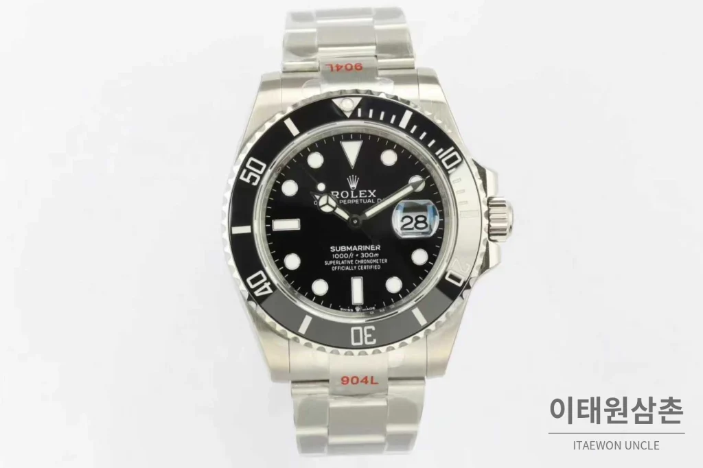 롤렉스 서브마리너 스틸 골드톤 세라믹베젤 블랙다이얼 다이버 오토매틱 41mm 블랙 / 골드 스틸 브레이슬릿