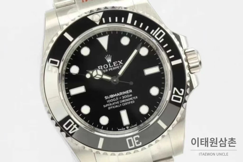 롤렉스 서브마리너 스틸 골드톤 세라믹베젤 블랙다이얼 다이버 오토매틱 41mm 블랙 / 골드 스틸 브레이슬릿 (4)
