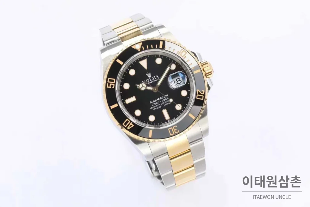 롤렉스 서브마리너 스틸 골드톤 세라믹베젤 블랙다이얼 다이버 오토매틱 41mm 블랙 / 골드 투톤 브레이슬릿 (2)