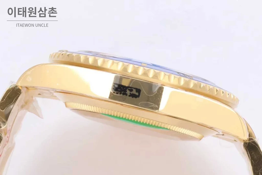 롤렉스 서브마리너 스틸 골드톤 세라믹베젤 블랙다이얼 다이버 오토매틱 41mm 블랙 / 골드 골드 브레이슬릿
