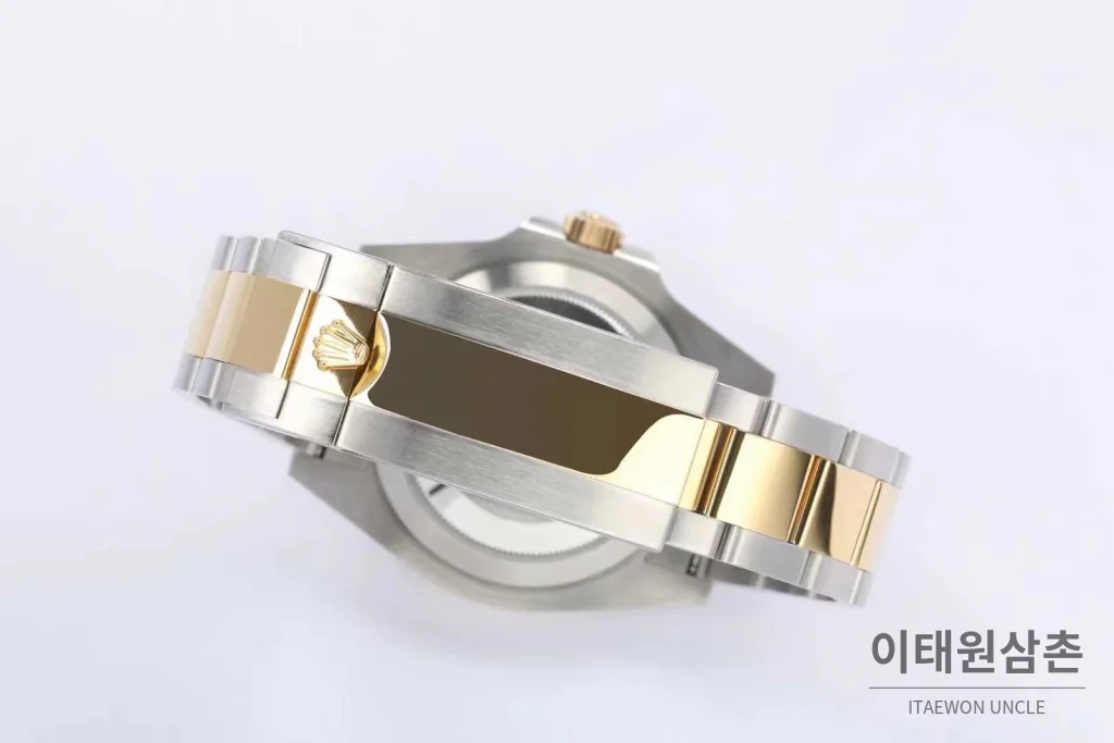 롤렉스 서브마리너 스틸 골드톤 세라믹베젤 블랙다이얼 다이버 오토매틱 41mm 블랙 / 골드 투톤 브레이슬릿