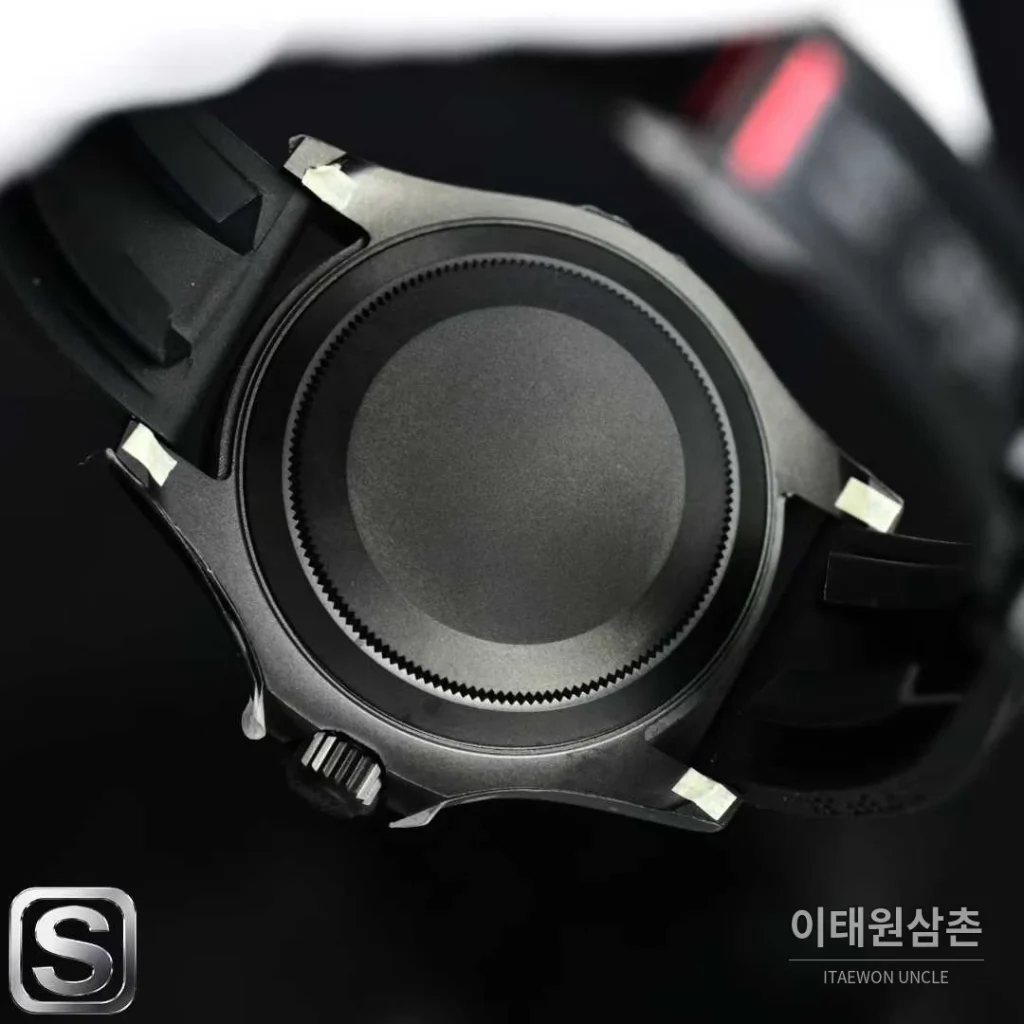롤렉스 요트마스터 스틸 티타늄 블랙다이얼 러버밴드 다이버 오토매틱 40mm (2)