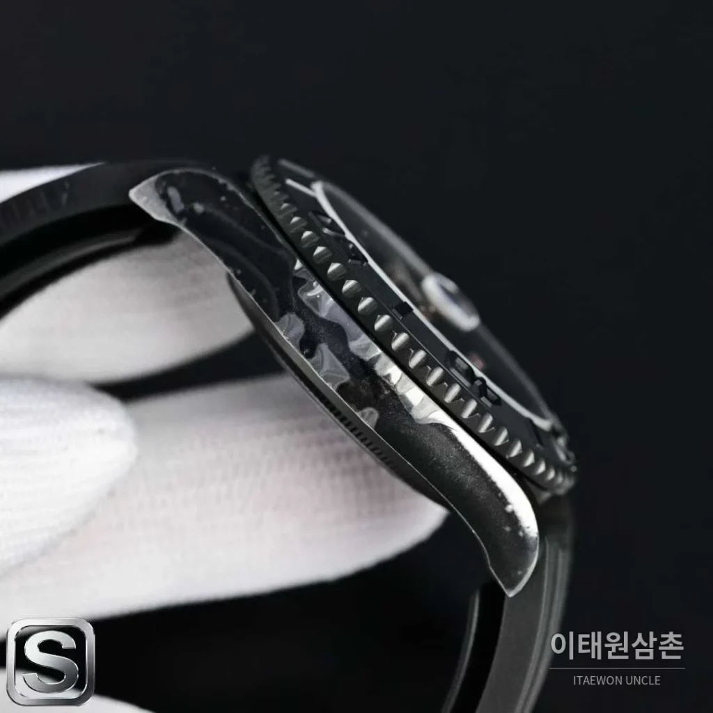 롤렉스 요트마스터 스틸 티타늄 블랙다이얼 러버밴드 다이버 오토매틱 40mm
