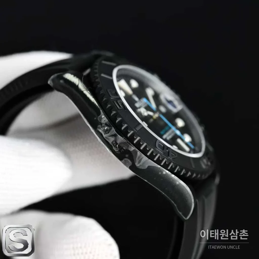롤렉스 요트마스터 스틸 티타늄 블랙다이얼 러버밴드 다이버 오토매틱 40mm (3)