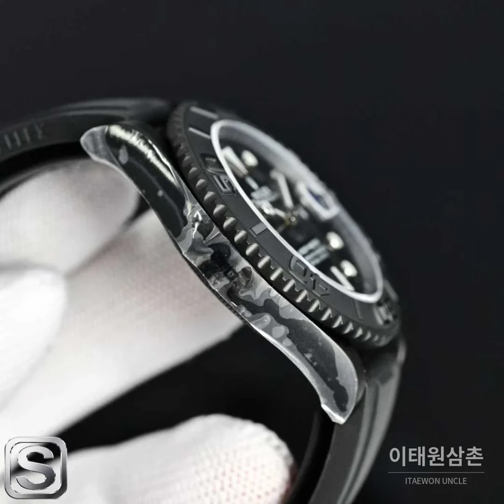 롤렉스 요트마스터 스틸 티타늄 블랙다이얼 러버밴드 다이버 오토매틱 40mm (4)