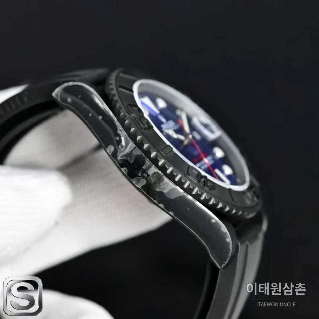 롤렉스 요트마스터 스틸 티타늄 블랙다이얼 러버밴드 다이버 오토매틱 40mm (5)