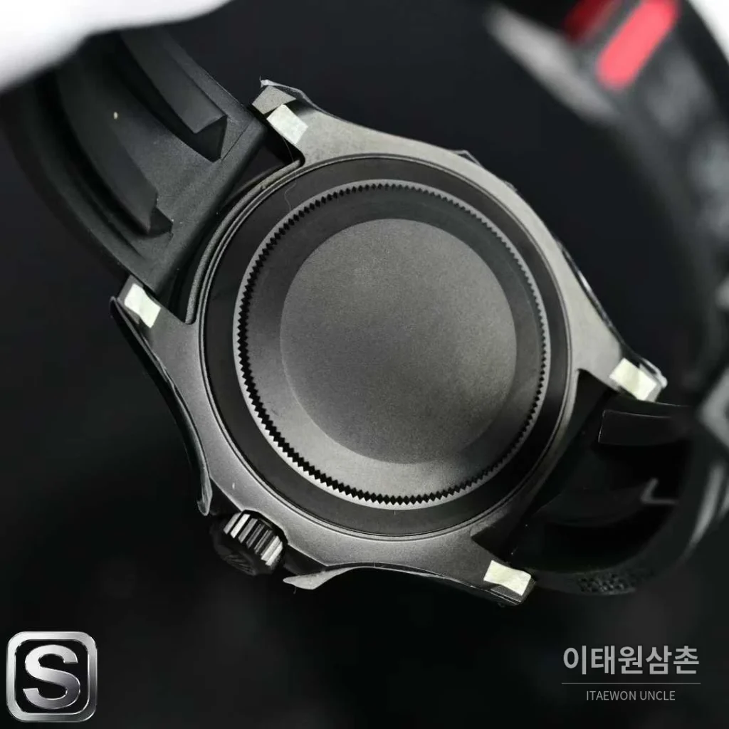 롤렉스 요트마스터 스틸 티타늄 블랙다이얼 러버밴드 다이버 오토매틱 40mm (4)