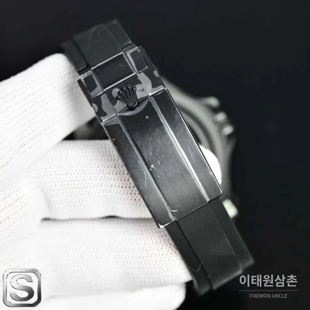 롤렉스 요트마스터 스틸 티타늄 블랙다이얼 러버밴드 다이버 오토매틱 40mm (4)