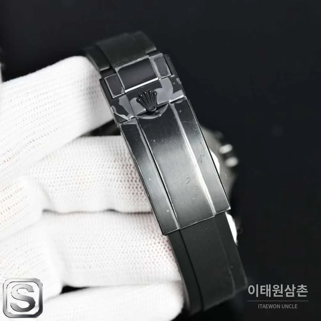 롤렉스 요트마스터 스틸 티타늄 블랙다이얼 러버밴드 다이버 오토매틱 40mm (5)
