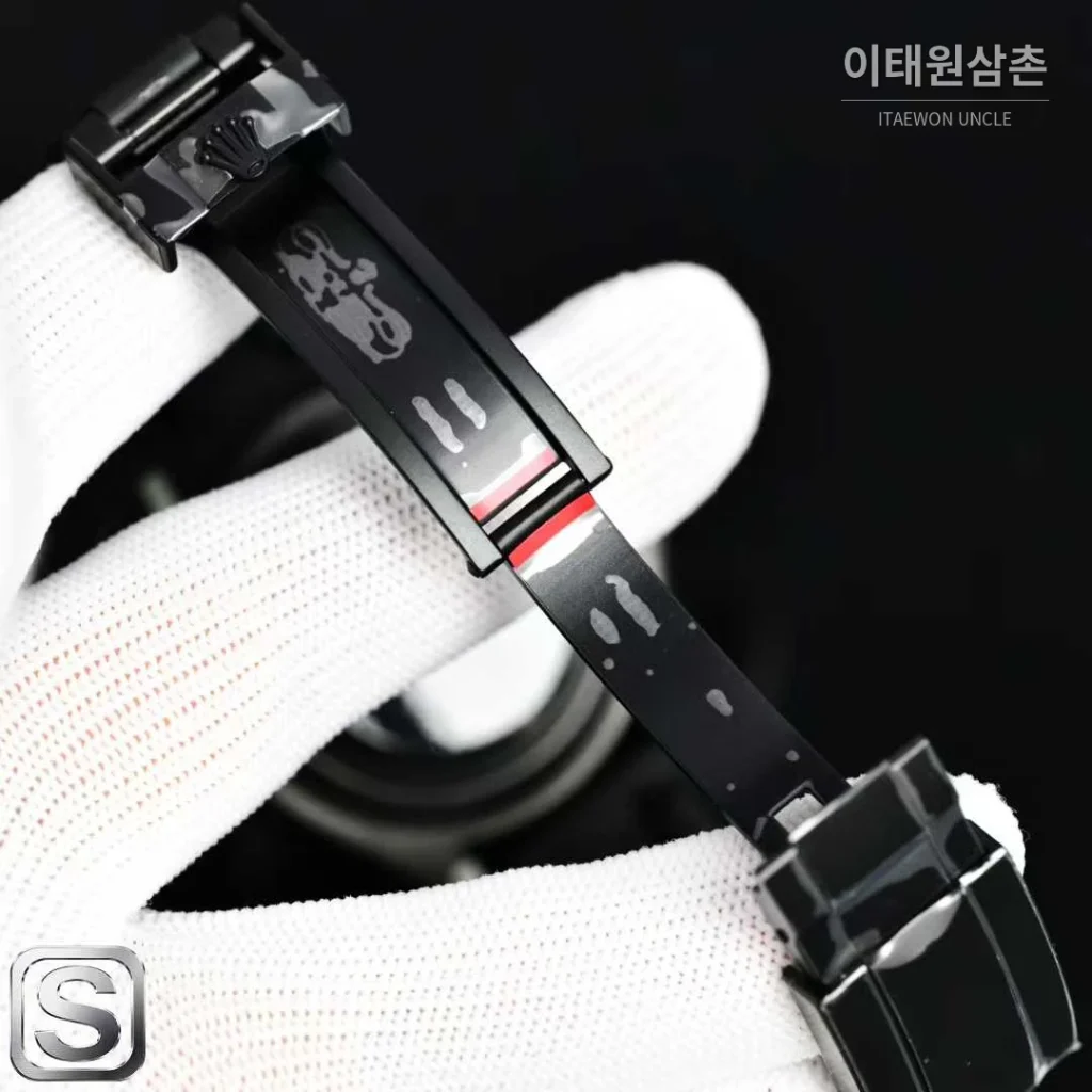 롤렉스 요트마스터 스틸 티타늄 블랙다이얼 러버밴드 다이버 오토매틱 40mm (3)