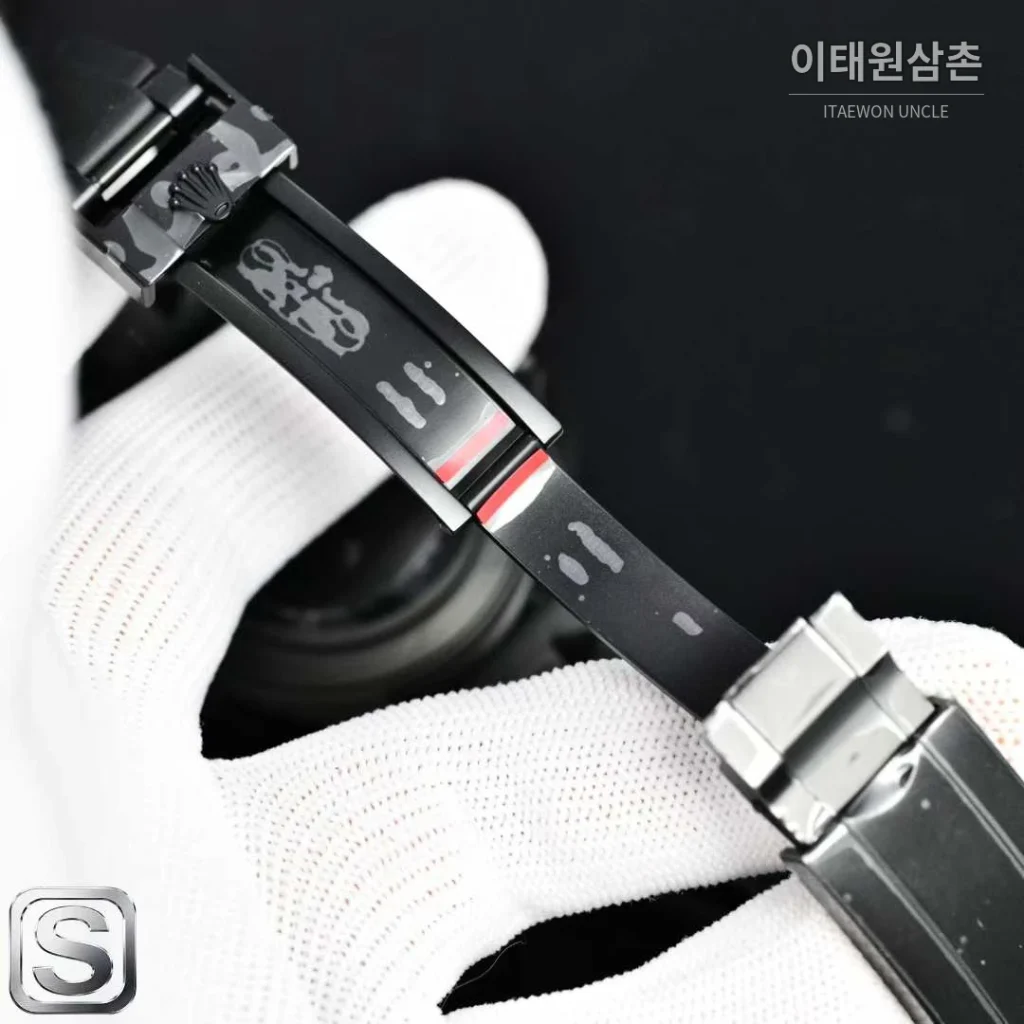 롤렉스 요트마스터 스틸 티타늄 블랙다이얼 러버밴드 다이버 오토매틱 40mm (4)
