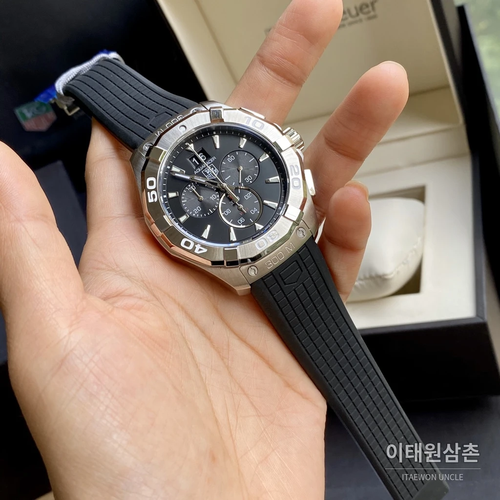 태그호이어 아쿠아레이서 러버밴드 블랙다이얼 쿼츠 크로노그래프 43mm