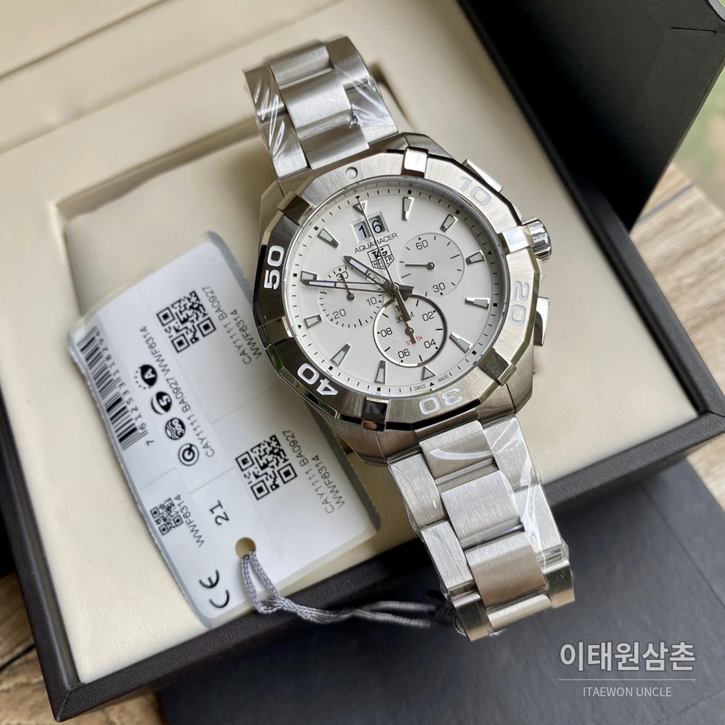 태그호이어 아쿠아레이서 스틸 화이트다이얼 쿼츠 크로노그래프 43mm