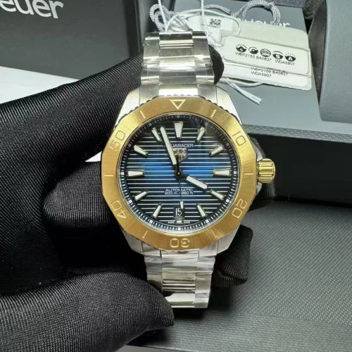 태그호이어 아쿠아레이서 선레이 다이얼 스틸 오토매틱 시계 40mm 선레이 다이얼 컬러 스틸 브레이슬릿 골드 베젤