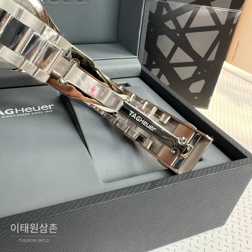 태그호이어 아쿠아레이서 선레이 다이얼 스틸 오토매틱 시계 40mm 선레이 다이얼 컬러 스틸 브레이슬릿 실버 베젤