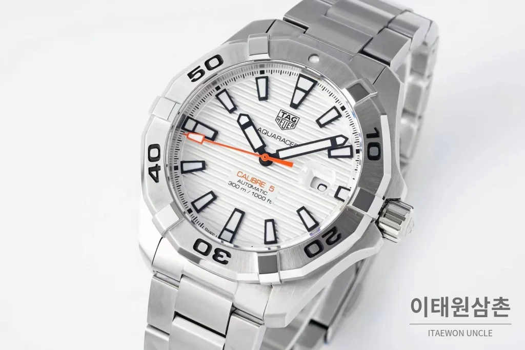 태그호이어 까레라 스틸 블랙다이얼 오토매틱 41mm 스틸 브레이슬릿 실버 베젤