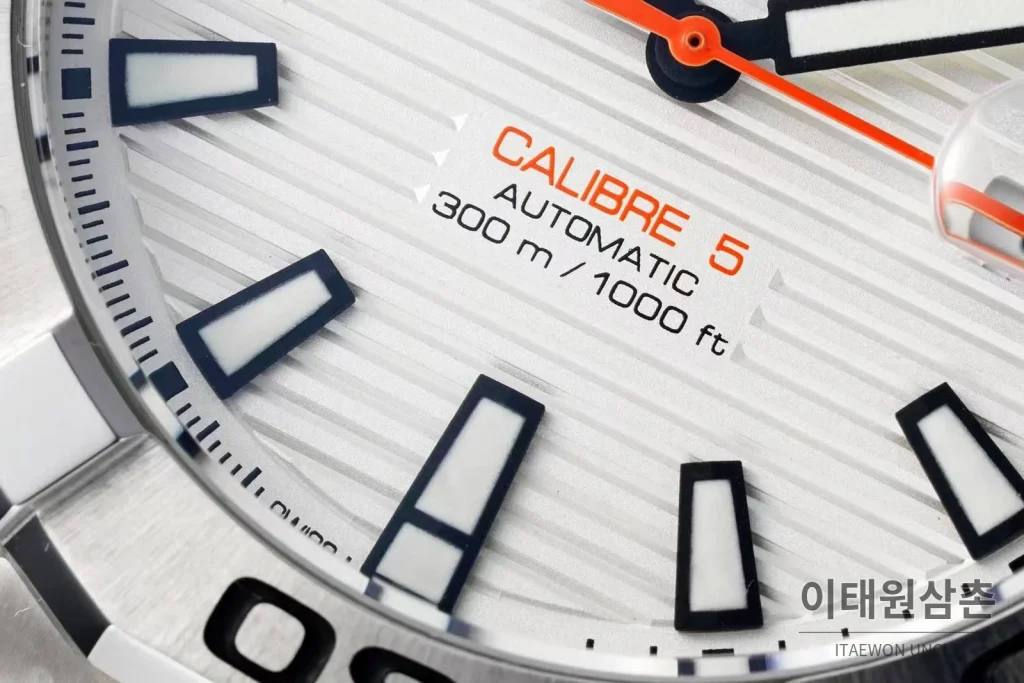 태그호이어 까레라 스틸 블랙다이얼 오토매틱 41mm 스틸 브레이슬릿 실버 베젤