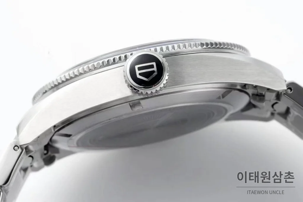 태그호이어 까레라 스틸 블랙다이얼 오토매틱 41mm 스틸 브레이슬릿 블랙 베젤 (2)