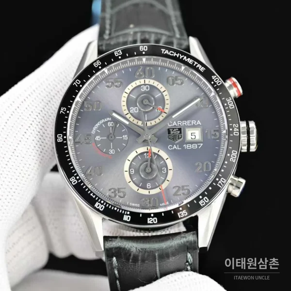 태그호이어 카레라 스틸 브라운다이얼 크로노그래프 오토매틱 43mm (2) 태그호이어 카레라 스틸 브라운다이얼 크로노그래프 오토매틱 43mm 블랙 가죽 스트랩