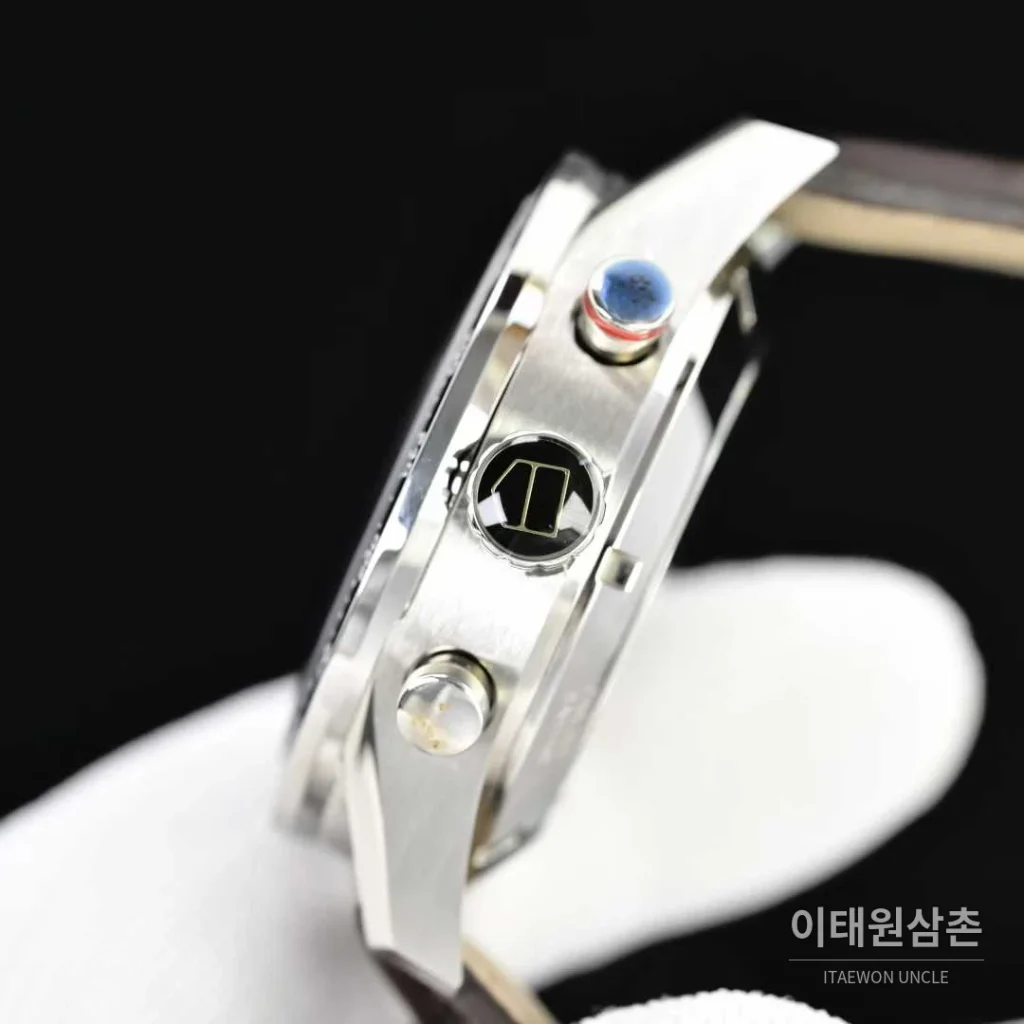 태그호이어 카레라 스틸 브라운다이얼 크로노그래프 오토매틱 43mm 브라운 가죽 스트랩