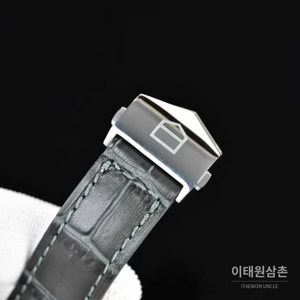 태그호이어 카레라 스틸 브라운다이얼 크로노그래프 오토매틱 43mm 블랙 가죽 스트랩