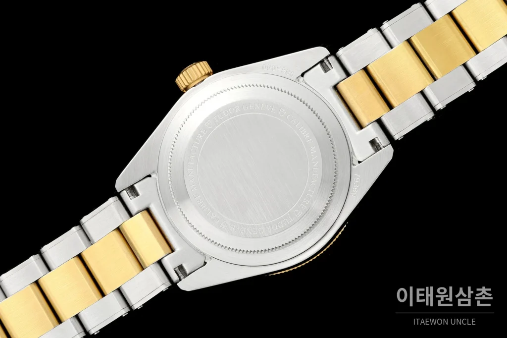 튜더 블랙베이 41 모노크롬 그린다이얼 스틸 오토매틱 41mm
