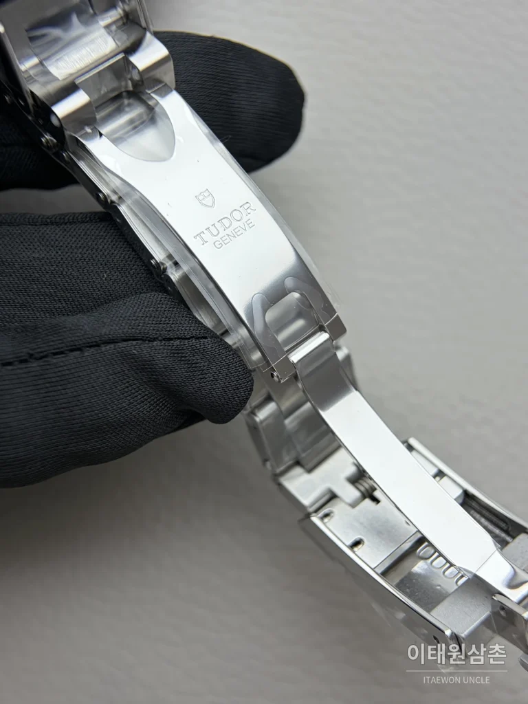 튜더 비원 54 오토매틱 37mm