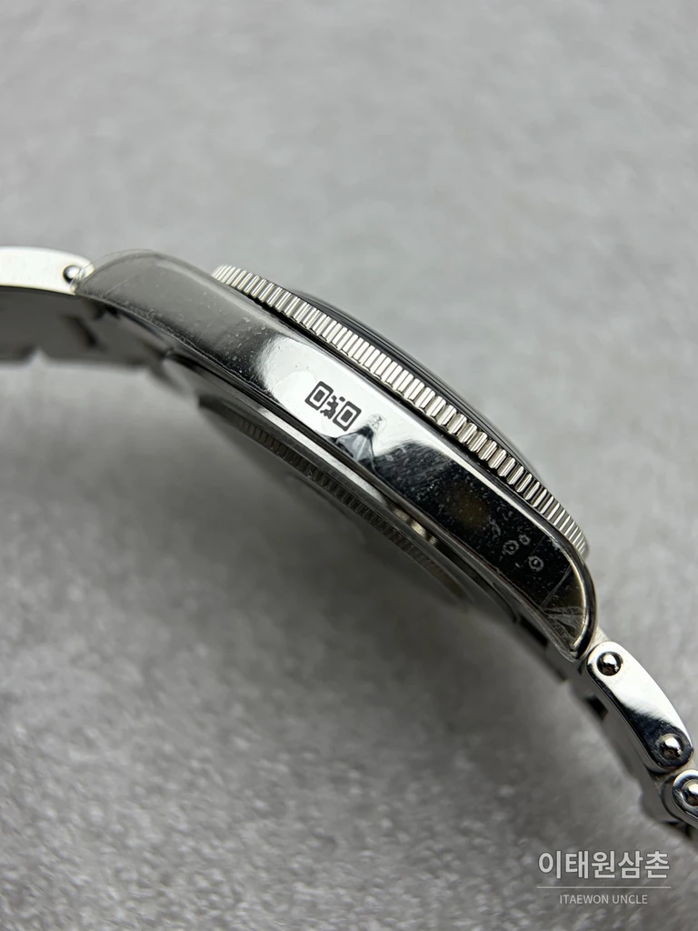 튜더 블랙베이 54 극경 블루 샌드 다이얼 오토매틱 37mm M79000N 스틸 브레이슬릿 블랙 베젤 (2)